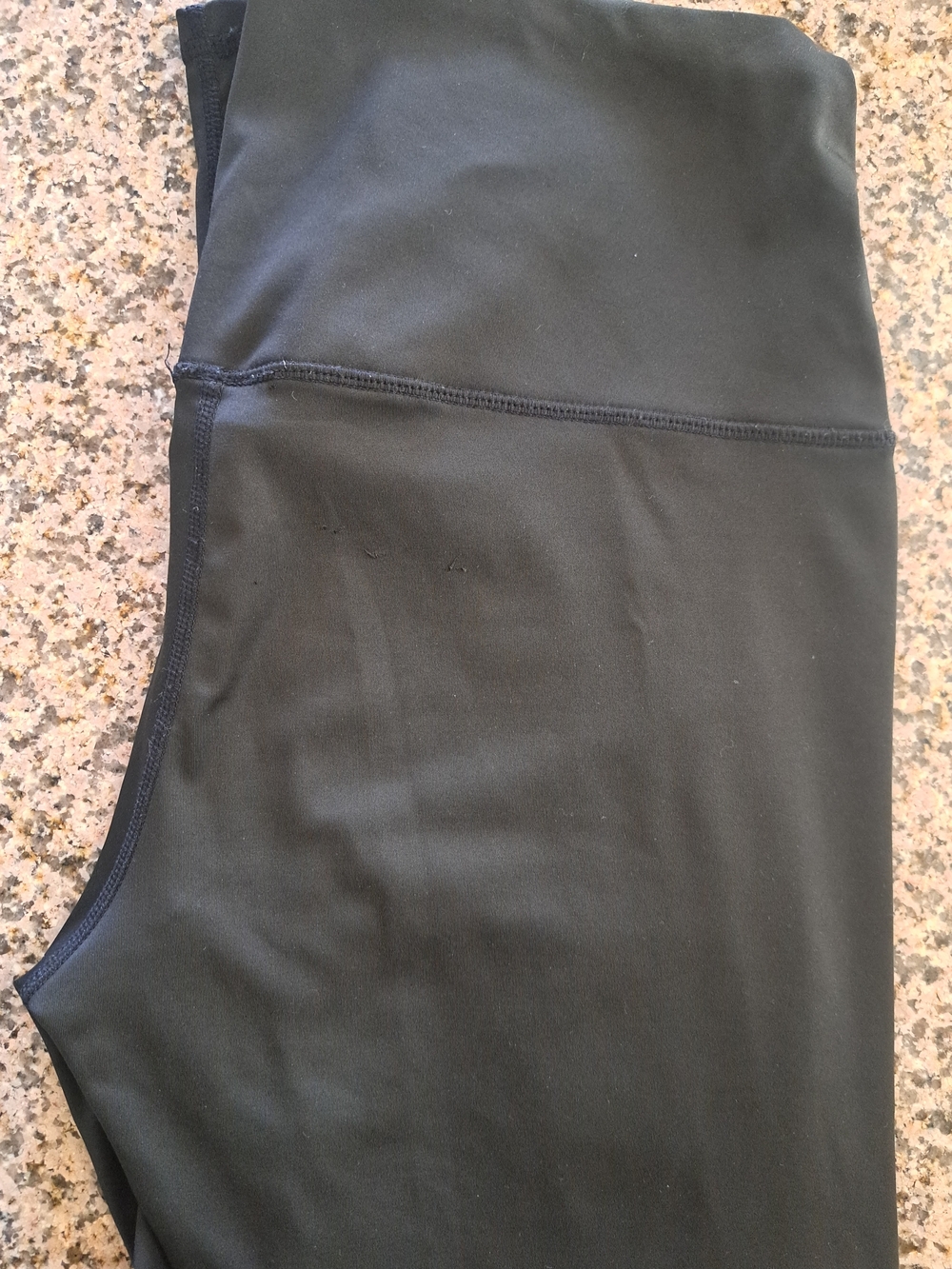 Alo High-Waist Black Leggings - Picture 3 of 3